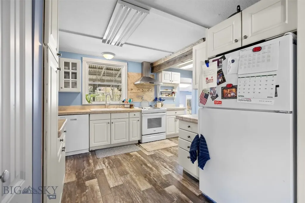 967 Mt Highway 2 W Whitehall MT 59759