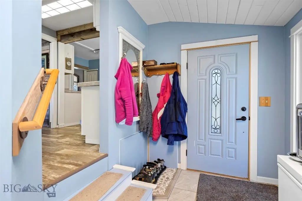 967 Mt Highway 2 W Whitehall MT 59759