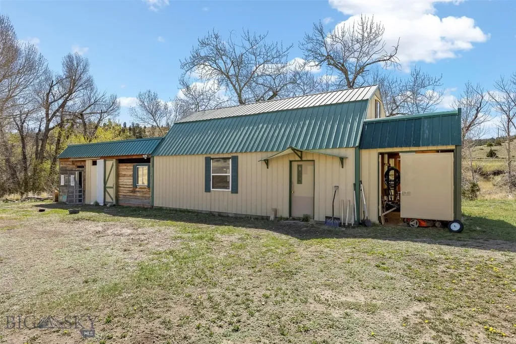 967 Mt Highway 2 W Whitehall MT 59759