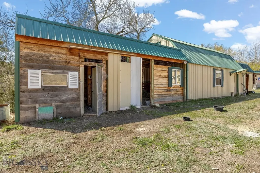 967 Mt Highway 2 W Whitehall MT 59759
