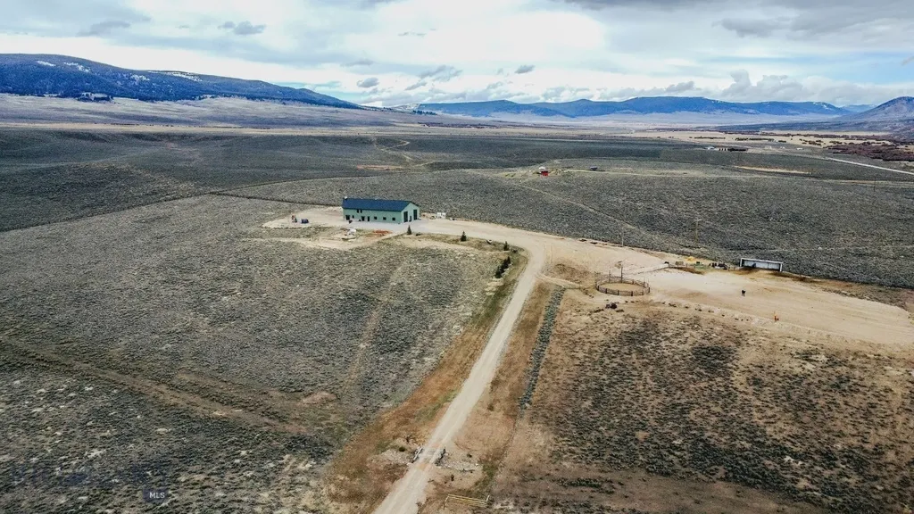 22869 Mount Highway 278 Dillon MT 59725