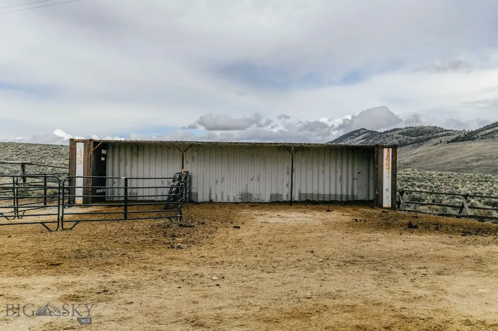 22869 Mount Highway 278 Dillon MT 59725