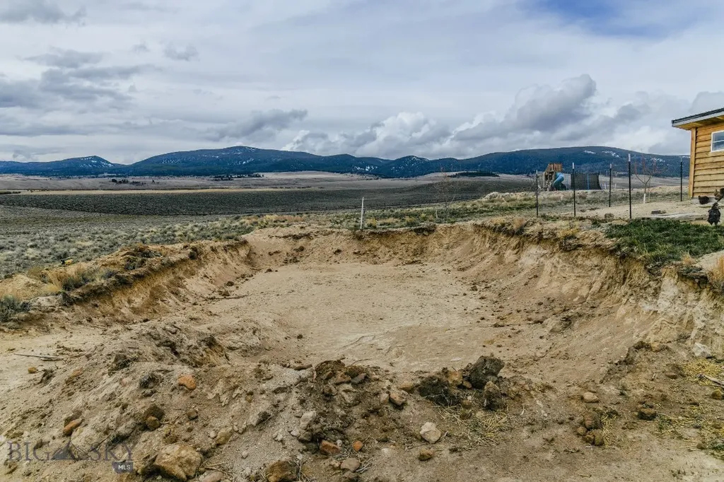 22869 Mount Highway 278 Dillon MT 59725
