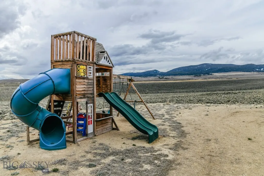 22869 Mount Highway 278 Dillon MT 59725