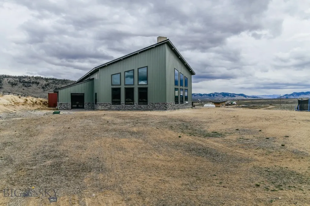 22869 Mount Highway 278 Dillon MT 59725