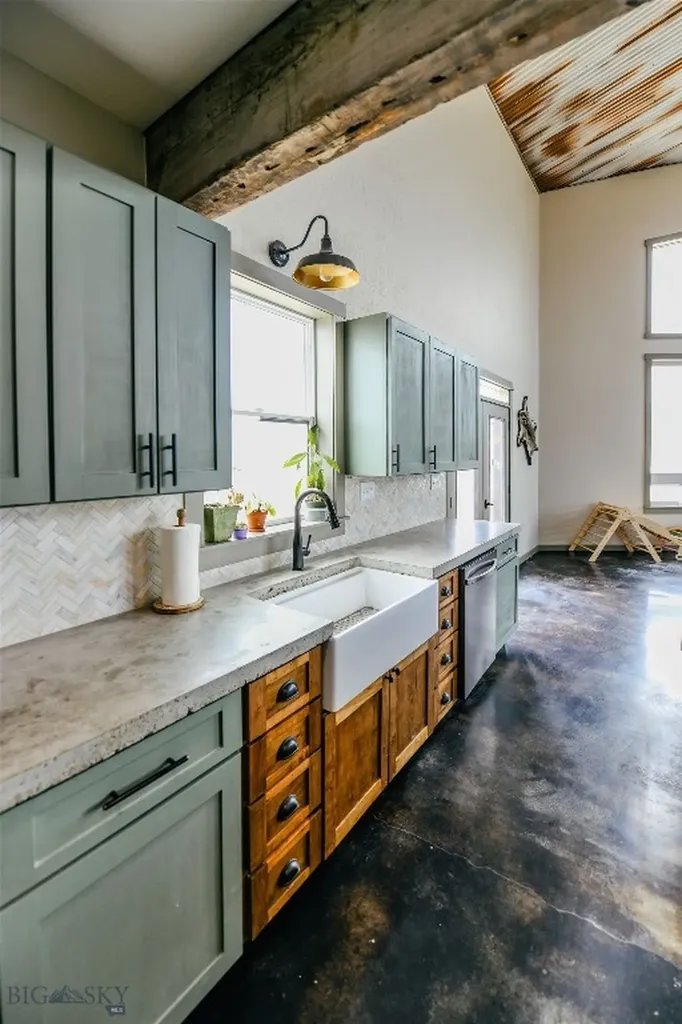 22869 Mount Highway 278 Dillon MT 59725