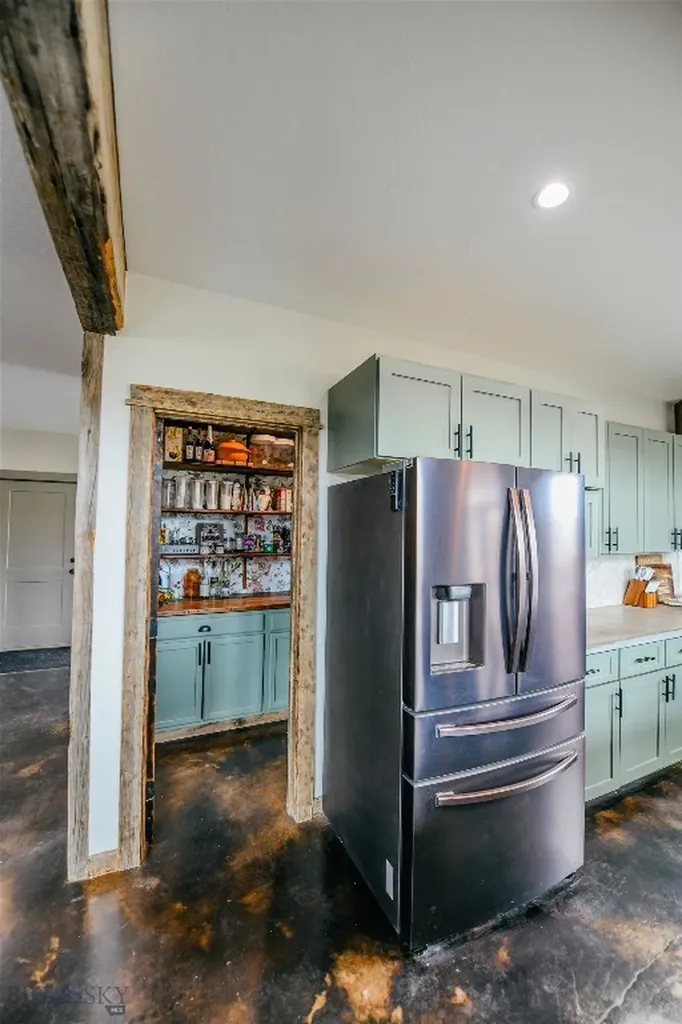 22869 Mount Highway 278 Dillon MT 59725