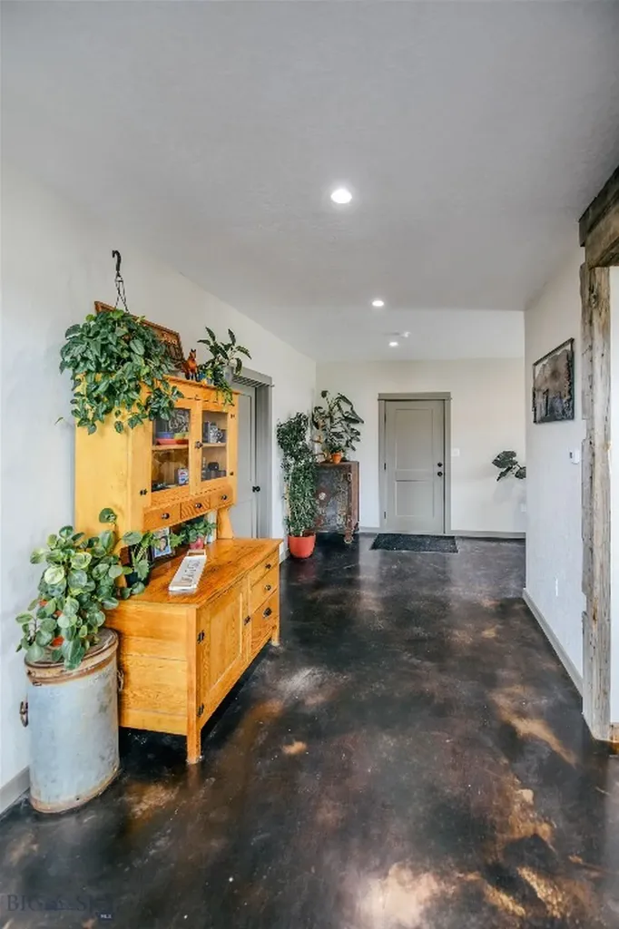 22869 Mount Highway 278 Dillon MT 59725