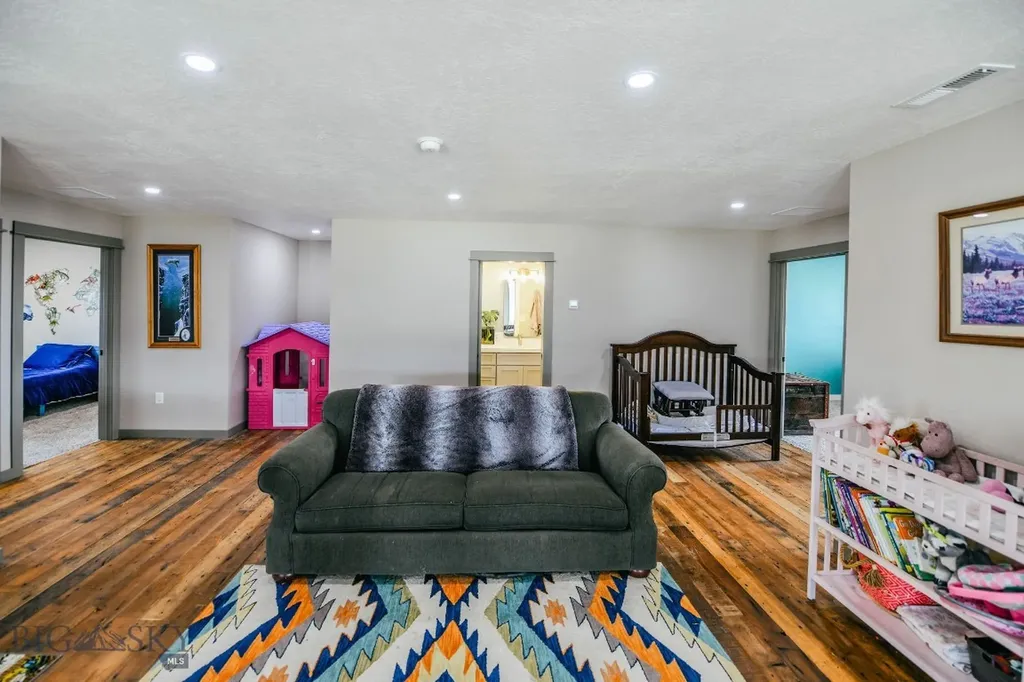 22869 Mount Highway 278 Dillon MT 59725