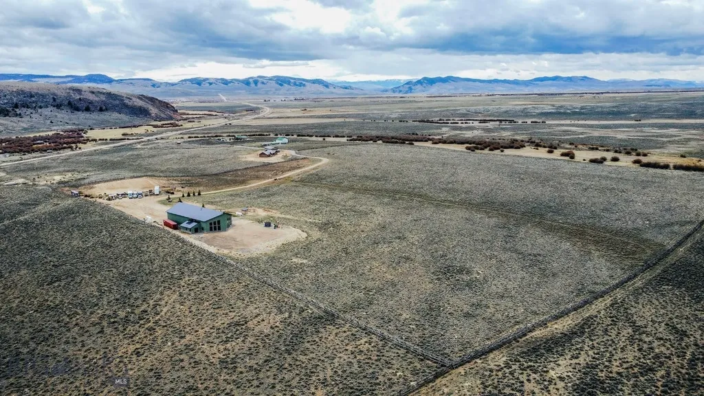 22869 Mount Highway 278 Dillon MT 59725
