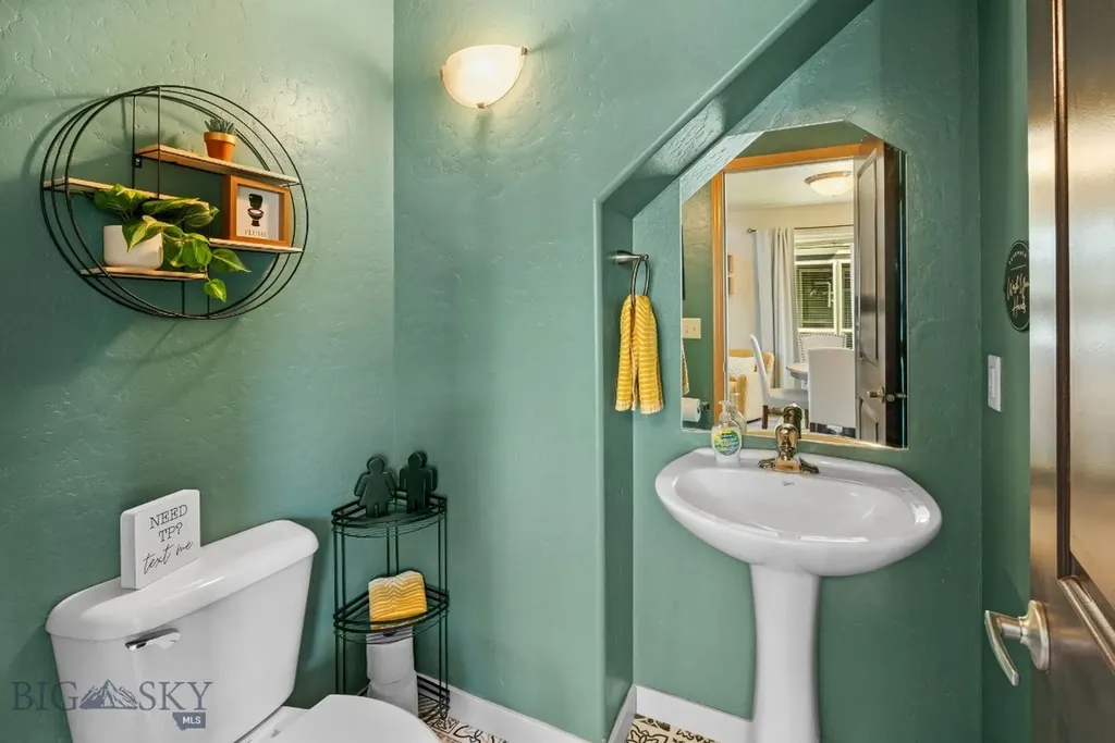 2942 Warbler Way Bozeman MT 59718
