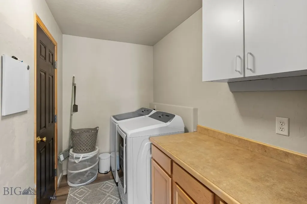 2942 Warbler Way Bozeman MT 59718