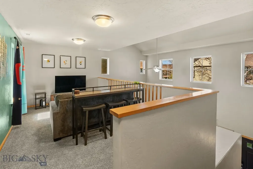 2942 Warbler Way Bozeman MT 59718