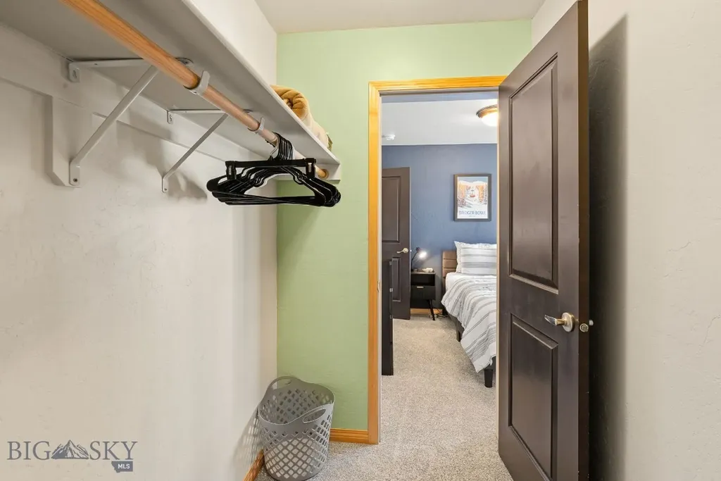 2942 Warbler Way Bozeman MT 59718