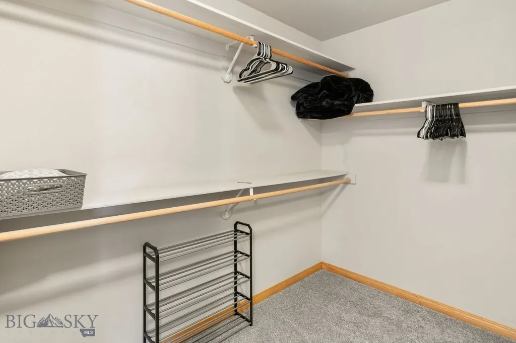 2942 Warbler Way Bozeman MT 59718