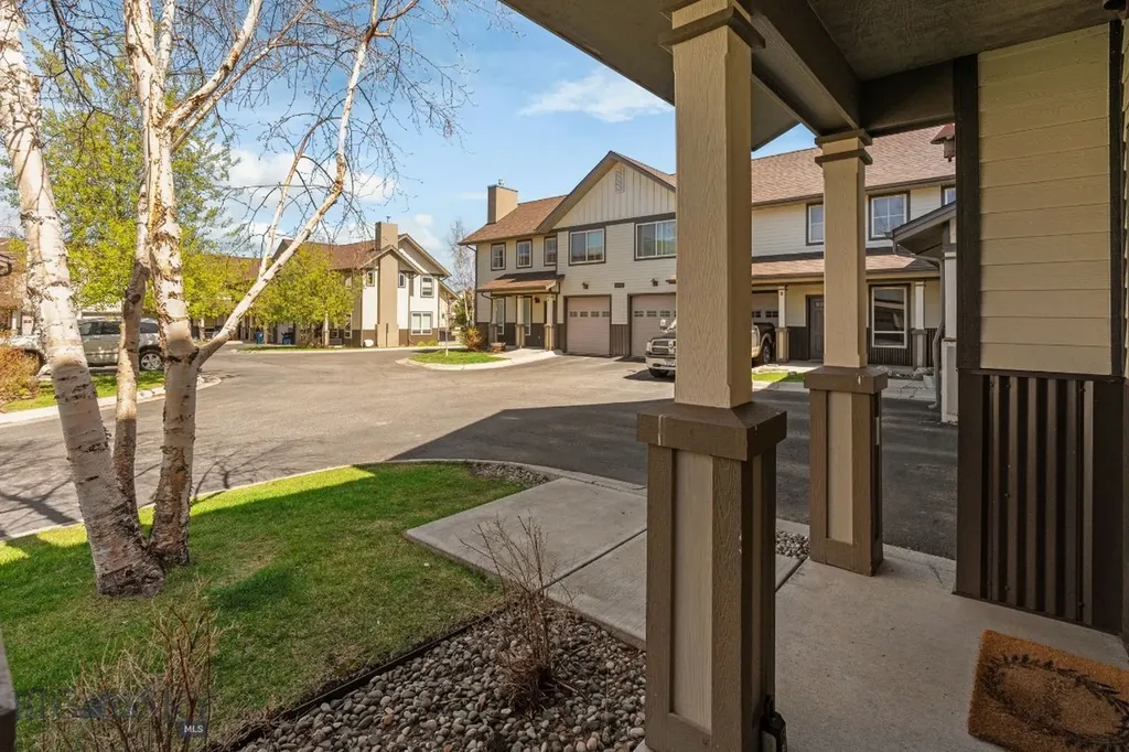 2942 Warbler Way Bozeman MT 59718