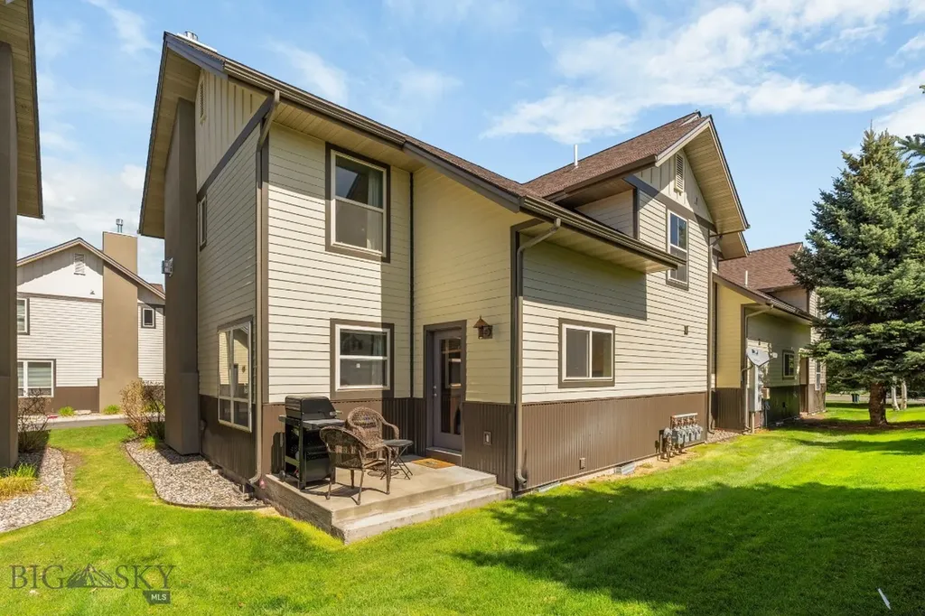 2942 Warbler Way Bozeman MT 59718