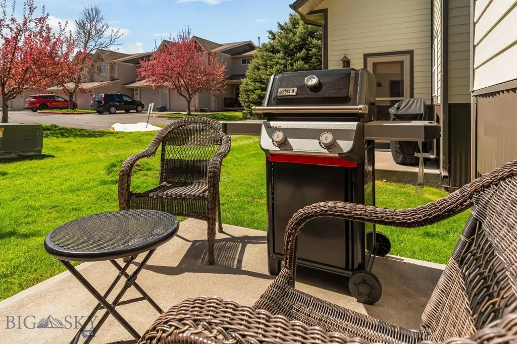 2942 Warbler Way Bozeman MT 59718