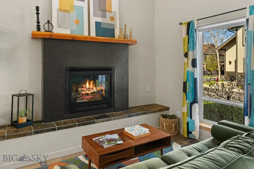 2942 Warbler Way Bozeman MT 59718