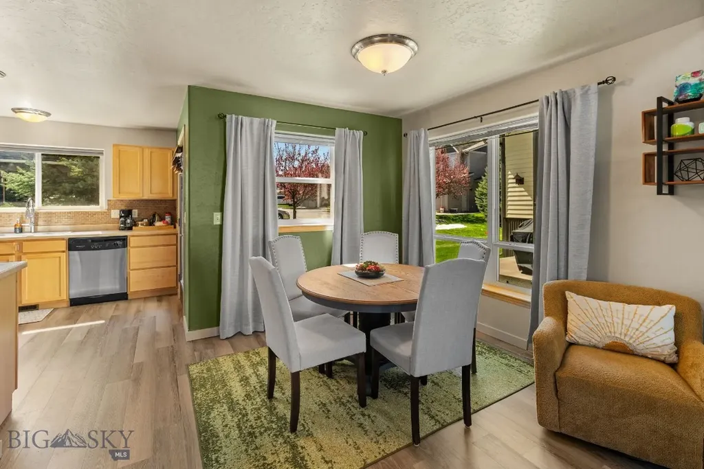 2942 Warbler Way Bozeman MT 59718