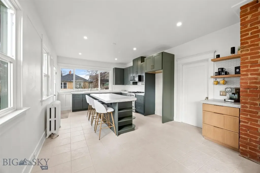 1809 Phillips Avenue Butte MT 59701