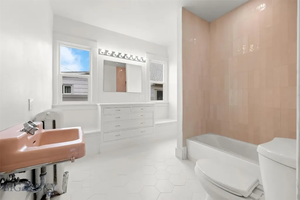 1809 Phillips Avenue Butte MT 59701