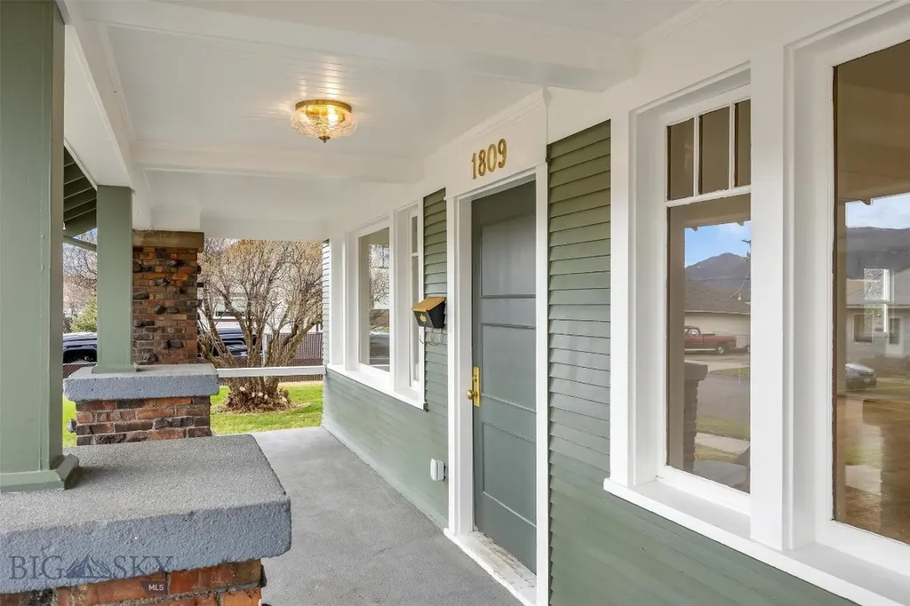 1809 Phillips Avenue Butte MT 59701