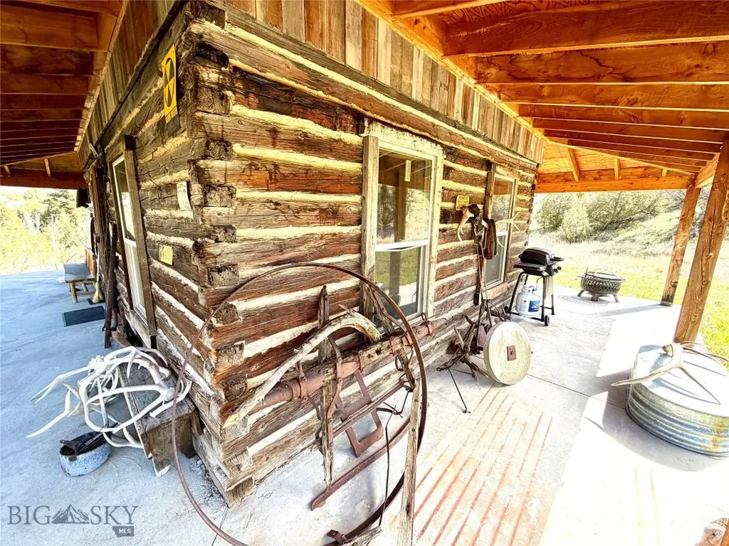 1847 Maudlow Road Belgrade MT 59714