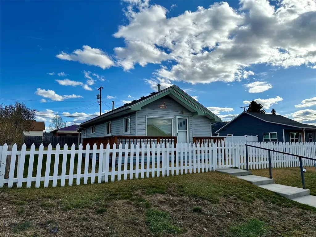 1836 Schley Avenue Butte MT 59701