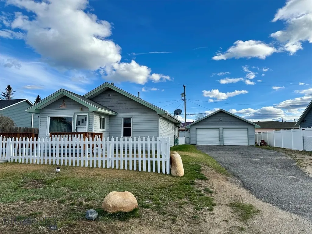 1836 Schley Avenue Butte MT 59701