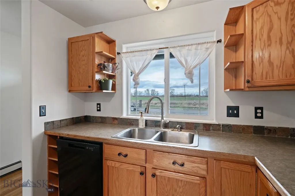 283 Lewis & Clark Trail Bozeman MT 59718