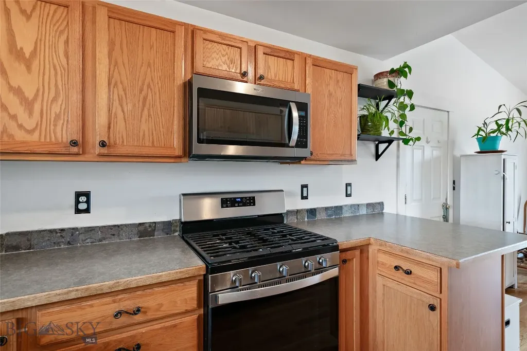 283 Lewis & Clark Trail Bozeman MT 59718