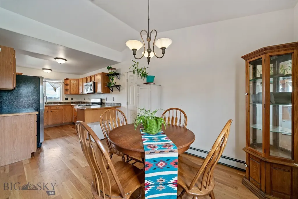 283 Lewis & Clark Trail Bozeman MT 59718