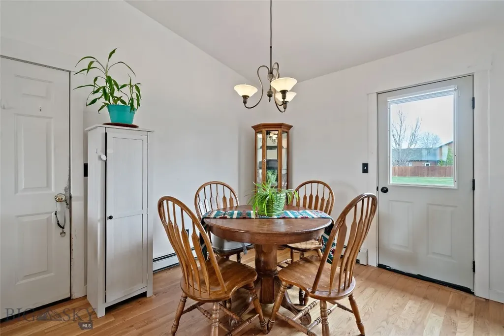 283 Lewis & Clark Trail Bozeman MT 59718