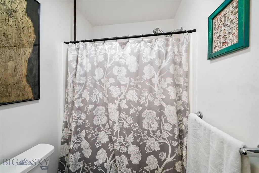 283 Lewis & Clark Trail Bozeman MT 59718