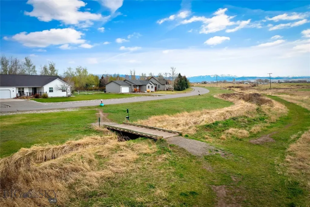 283 Lewis & Clark Trail Bozeman MT 59718