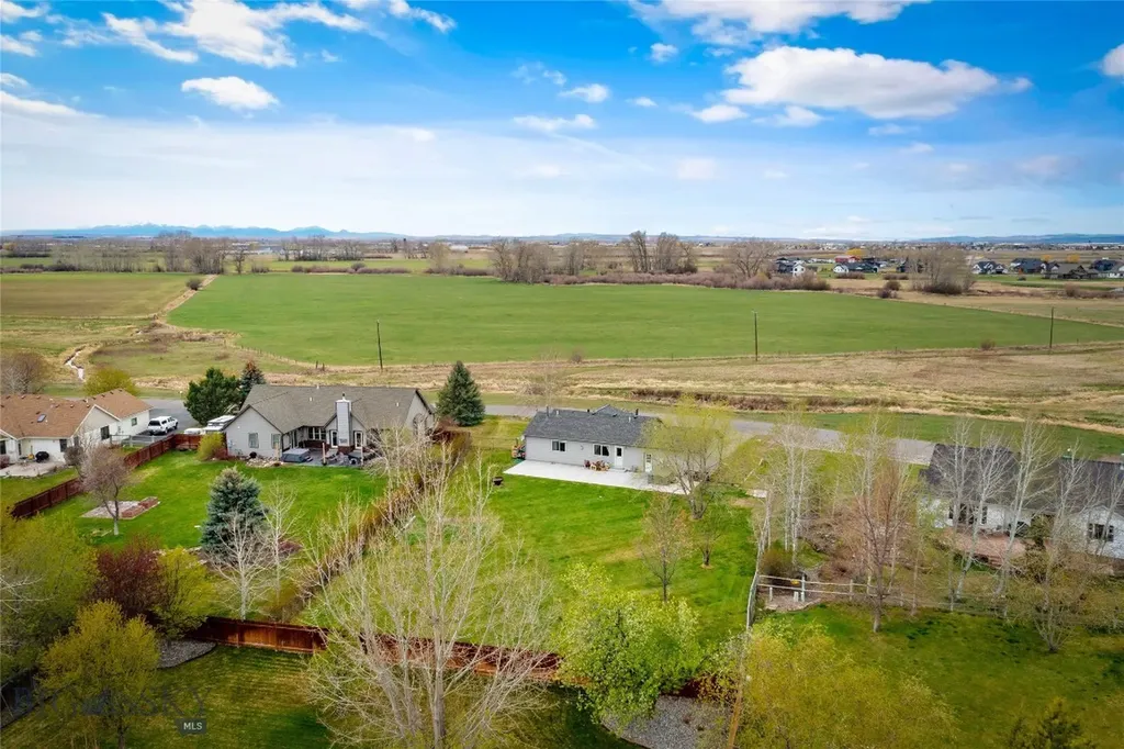 283 Lewis & Clark Trail Bozeman MT 59718