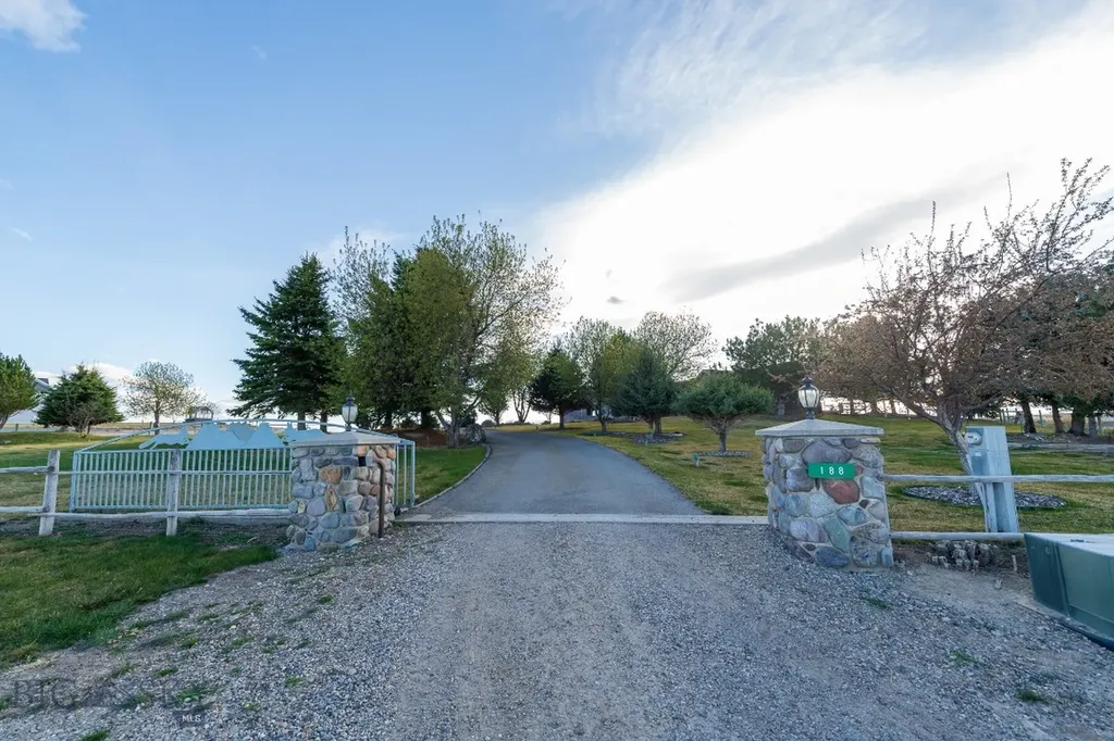 188 Fox Ridge Dillon MT 59725