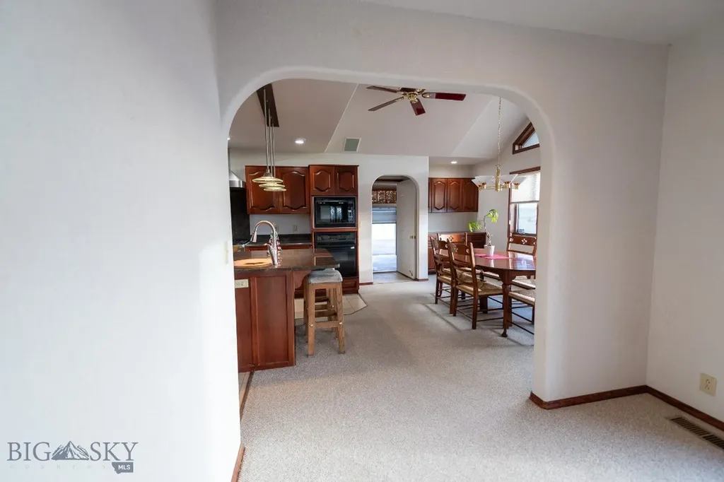 188 Fox Ridge Dillon MT 59725