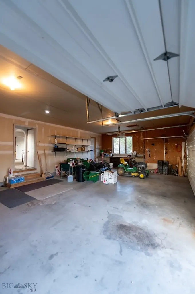 188 Fox Ridge Dillon MT 59725