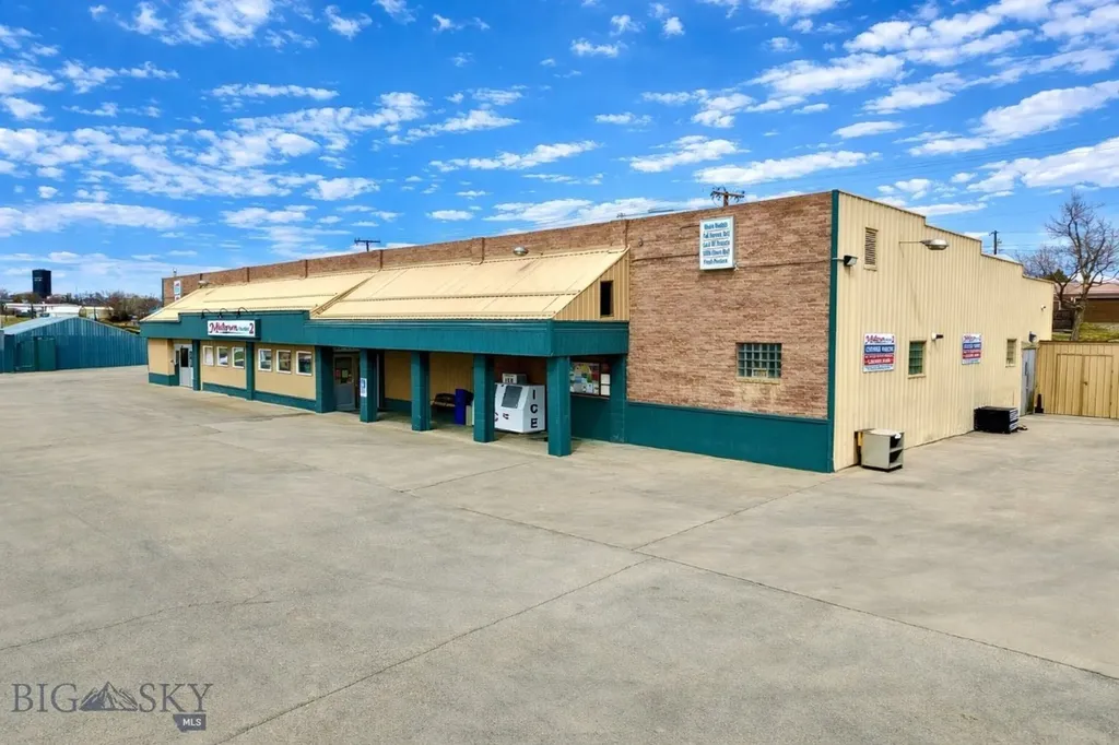 207 3rd Street NE Harlowton MT 59036