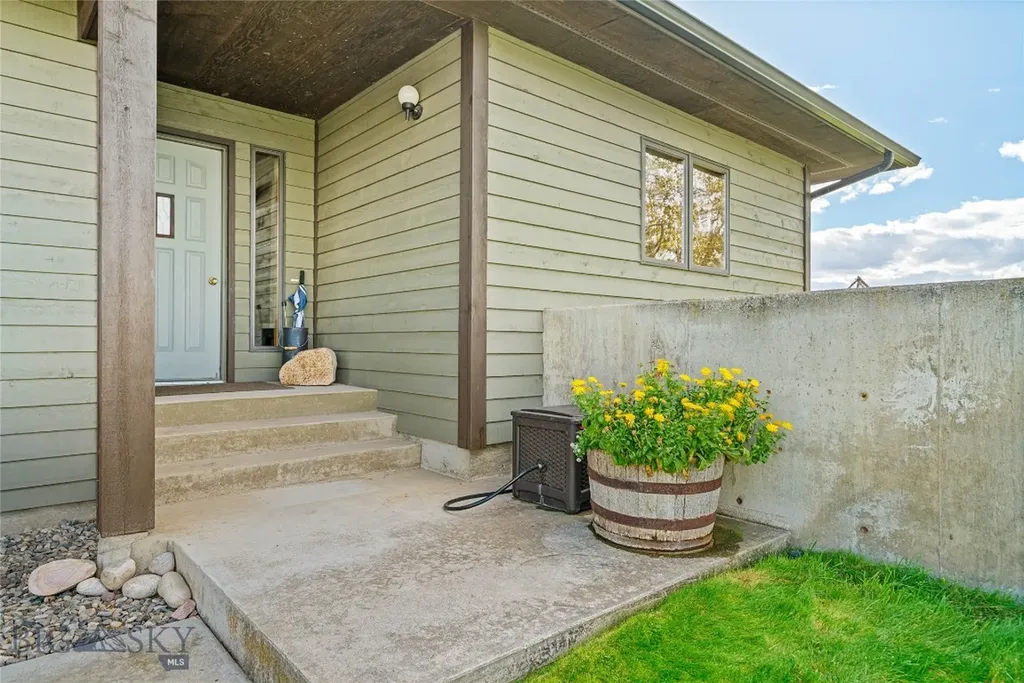 606 Frank Road Belgrade MT 59714