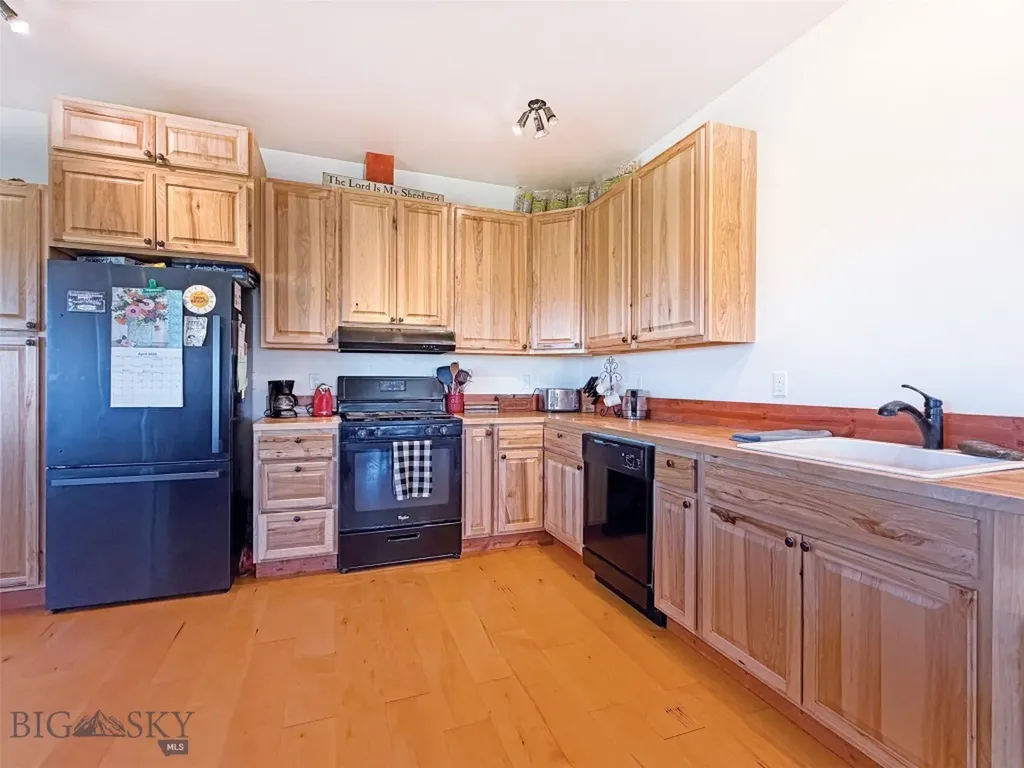 65 Elwood Lane Dillon MT 59725