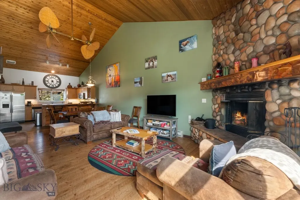 464 Firelight Drive Big Sky MT 59716