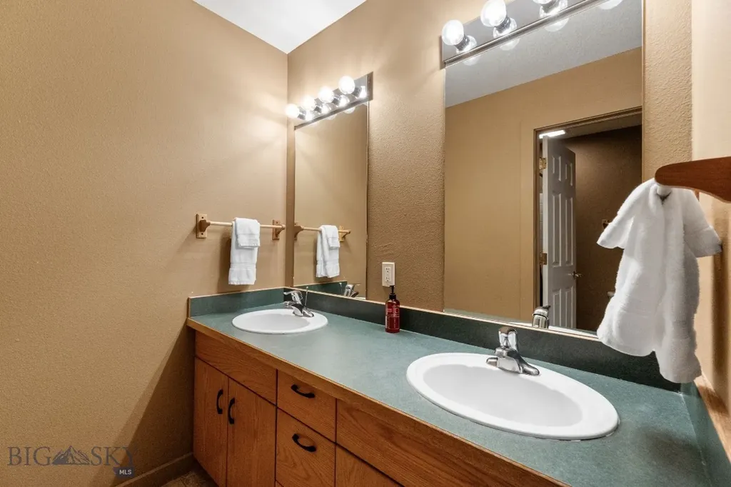 464 Firelight Drive Big Sky MT 59716