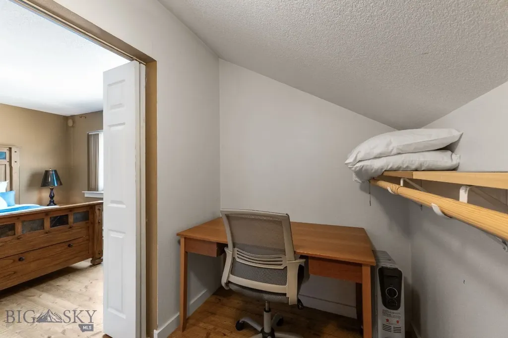 464 Firelight Drive Big Sky MT 59716