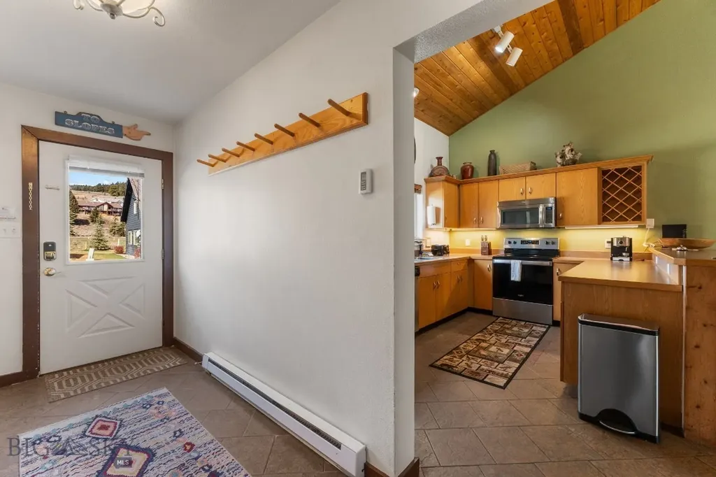 464 Firelight Drive Big Sky MT 59716