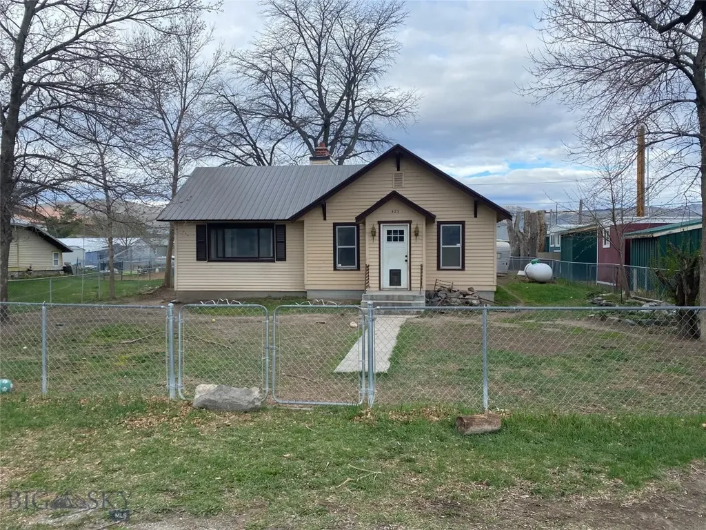 423 N Pine Street Townsend MT 59644