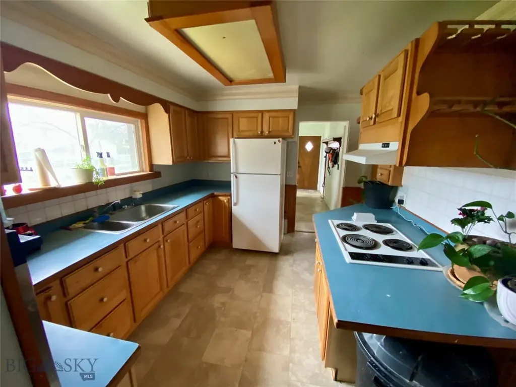 423 N Pine Street Townsend MT 59644