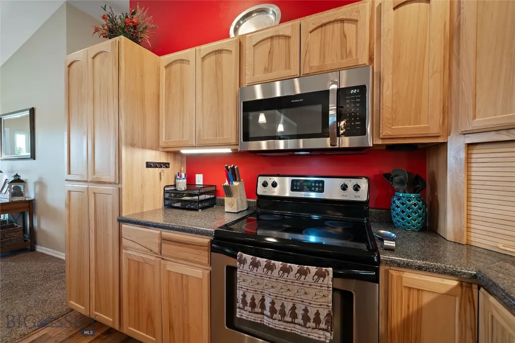536 W Fagin Street Ennis MT 59729